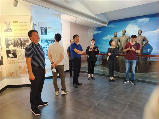 第五批國家工業遺產項目核查組來梓調研1 第五批國家工業遺產項目核查組來梓調研1
