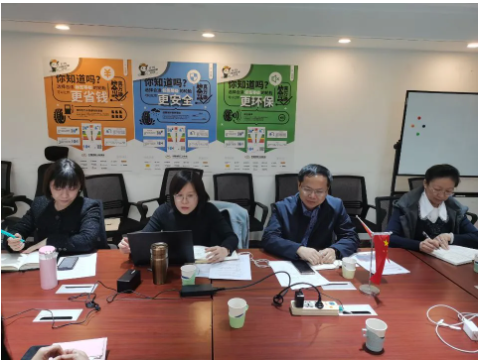 中國(guó)橡膠工業(yè)協(xié)會(huì)“南非對(duì)華輪胎反傾銷調(diào)查案”應(yīng)訴協(xié)調(diào)會(huì)以視頻方式召開(kāi)。