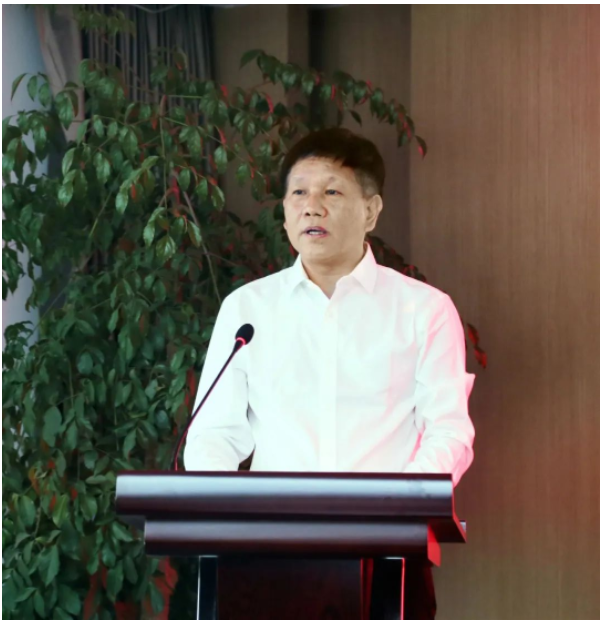 王定杰董事長在致辭中指出，物產中大歐泰有限公司與浙江天輪供應鏈管理有限公司有著相同的地域文化、成長背景、內在基因、產業思維和發展愿景