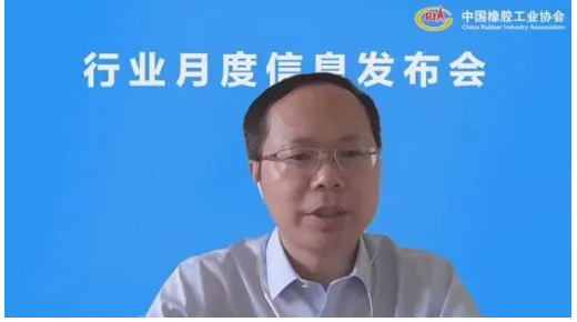 雷昌純:輪胎行業(yè)形勢(shì)依然嚴(yán)峻 雷昌純:輪胎行業(yè)形勢(shì)依然嚴(yán)峻