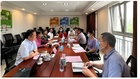 堅持問題導向紓困解難，工信部到中橡協(xié)實地調(diào)研