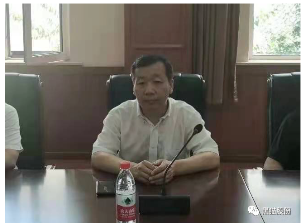 孫永東強調,服務企業就是服務全市發展大局。 孫永東強調,服務企業就是服務全市發展大局。