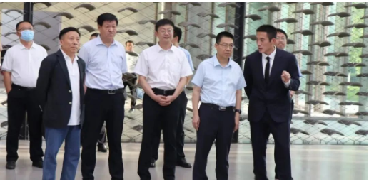 青科大副校長到訪華勤集團