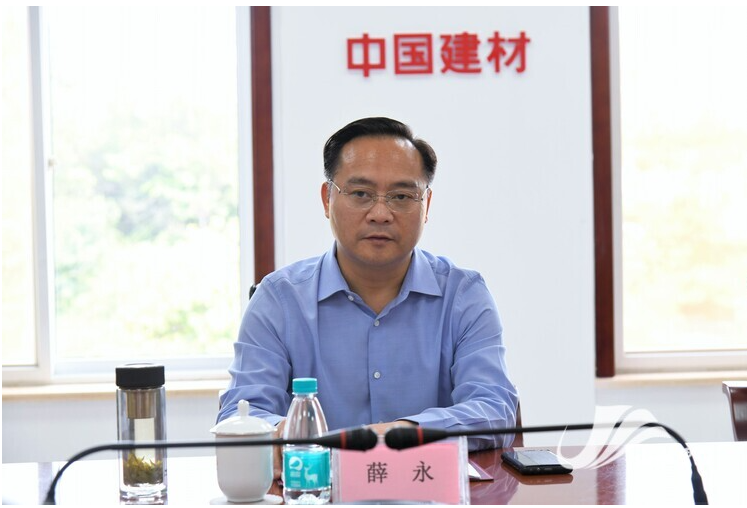 薛永鼓勵企業抓住市場機遇，抓好生產經營，快馬加鞭、只爭朝夕，加快發展壯大。同時，針對外地貨物運輸車輛，要嚴格落實疫情防控各項措施，確保生產安全穩定。屬地及有關部門要做好項目跟蹤服務，全力推動項目二期早建成早投產早達效。