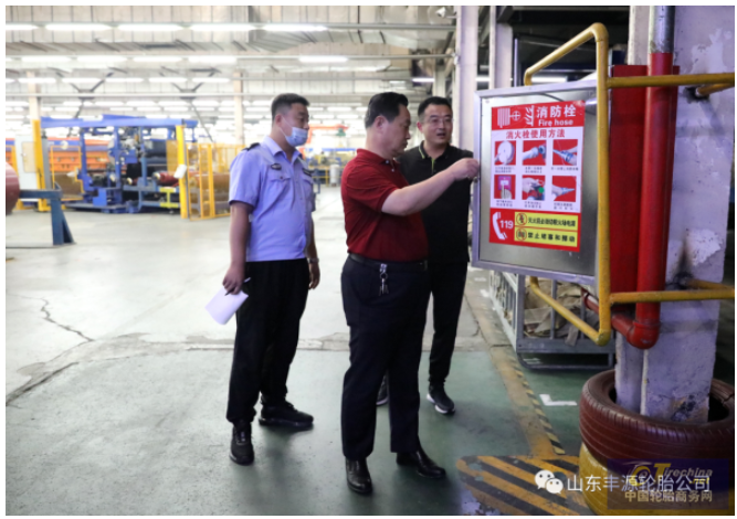 據悉,檢查組將對檢查出的安全隱患進行復檢,對隱患整治不徹底、整改措施不落實、整改責任不明確的部門進行從嚴追責、從重處罰,排除一切安全隱患,全力確保節日期間安全穩定。 據悉,檢查組將對檢查出的安全隱患進行復檢,對隱患整治不徹底、整改措施不落實、整改責任不明確的部門進行從嚴追責、從重處罰,排除一切安全隱患,全力確保節日期間安全穩定。