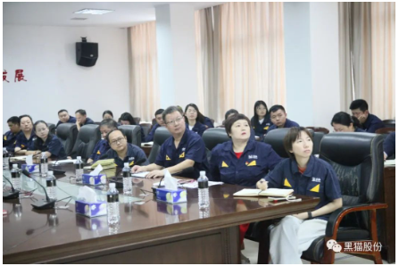 此次培訓旨在改變員工的思想觀念、工作方式和行為習慣,從而提高工作效率。公司推進信息化進一步升級,梳理公司管理流程,明確管理職責,使員工的工作由繁至簡,促進企業管理水平更上一個臺階。 此次培訓旨在改變員工的思想觀念、工作方式和行為習慣,從而提高工作效率。公司推進信息化進一步升級,梳理公司管理流程,明確管理職責,使員工的工作由繁至簡,促進企業管理水平更上一個臺階。