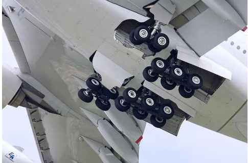 這款國際航線主力機型，將于2023年正式進入日本航空系統。其全系列產品，配備“米其林Air X”飛機子午線輪胎。