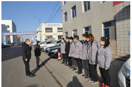 “扛起責(zé)任擔(dān)當(dāng),嚴(yán)守安全底線”萬達(dá)電纜公司組織開展安全環(huán)保和疫情防控大檢查活動(dòng) “扛起責(zé)任擔(dān)當(dāng),嚴(yán)守安全底線”萬達(dá)電纜公司組織開展安全環(huán)保和疫情防控大檢查活動(dòng)