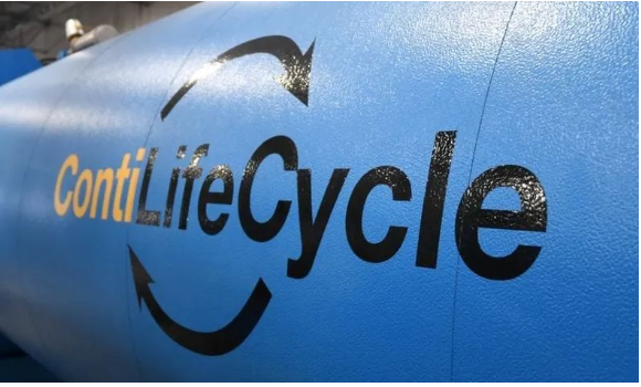 　大陸集團于2011年在美洲推出了其Co<i></i>ntiLife Cycle翻新業(yè)務(wù)。德國大陸得到CLC許可的輪胎翻新網(wǎng)絡(luò)在美國有21家，其中6家由該公司BestDrive部門運營，另有18家輪胎翻新在加拿大。