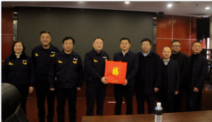 　王耀對倪衛春一行的到來表示熱烈歡迎，他表示，黑貓集團將繼續全力以赴鼓足干勁、振奮精神，推動各項目標任務圓滿完成。