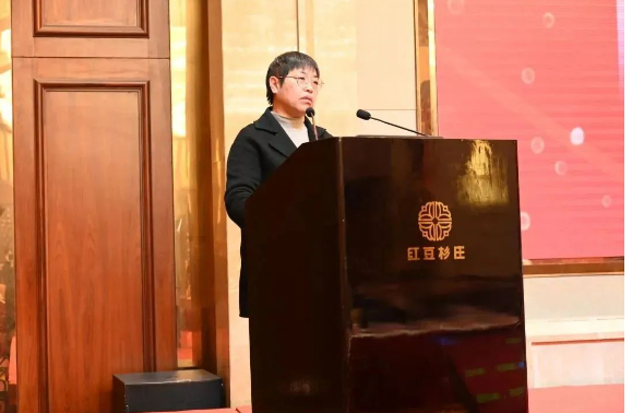 踔厲奮發，勇毅前行