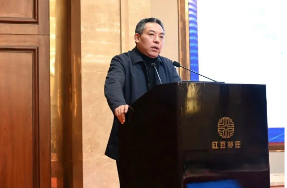 同時，總經理程金元也表示，新的一年，公司將以創新為核心、以產品力、渠道力、營銷力為抓手，加速國際化、智能化、綠色化發展，朝著戰略目標而繼續努力奮斗。