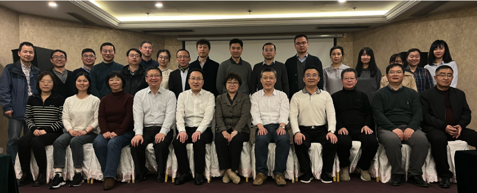 結合“征求意見稿”內容，與會專家對標準文本進行了充分的討論，對各細分專業污染物產污節點進行了明確。同時，針對污染預防方面，重新界定了工藝范圍，優化了工藝技術。重點討論了末端的收集和治理，分別進行了可行技術及相關參數的討論和確定，最終達成了一致意見。