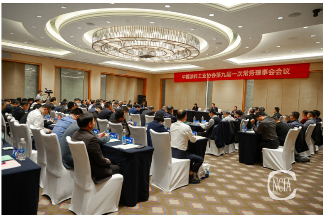 劉普軍會長指出，中國涂料工業協會常務理事會應具有榮譽感、責任感和自豪感，并強調，常務理事單位要帶頭執行協會章程，帶頭執行行規行約，要做企業發展的示范者，做行業發展的引領者，要維護行業整體利益，樹立行業良好形象。