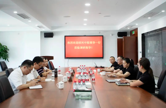 紹興市中級人民法院副院長王惠中一行蒞臨三力士股份有限公司，就該公司的知識產權保護狀況展開調研。三力士股份有限公司董事長吳瓊瑛，帶領著團隊的成員，熱情接待了此次調研。