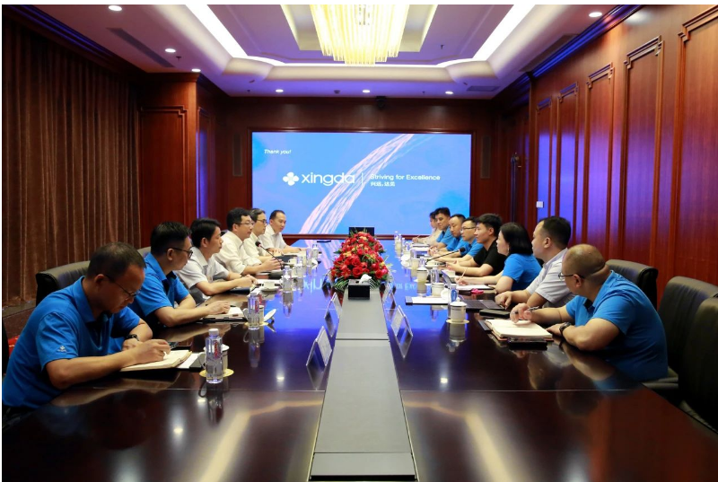 雙方合作的深化不僅體現(xiàn)了業(yè)務(wù)上的共贏，更凝聚了彼此間的情感紐帶。展望未來，興達(dá)和東海合肥將以更加緊密的合作，共同推動產(chǎn)業(yè)的繁榮發(fā)展，共享成功的果實(shí)。