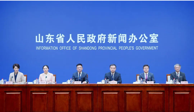 山東省政府新聞辦在濟(jì)南舉行新聞發(fā)布會，就山東省科技成果轉(zhuǎn)化工作情況進(jìn)行了介紹，并回答記者提問。