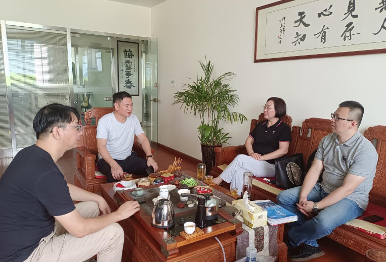針對當前錯綜復雜的經濟新形勢，企業的呼聲是協會工作的重點。在這一背景下，寧波涂裝協會秘書長吳曉明一行走訪了多家企業，直接與企業代表進行交流，傾聽他們的聲音，詳細了解企業需求，為解決問題提供協助。