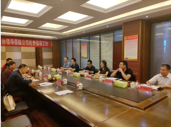 各調研企業匯報了近三年(2020-2022)以及今年1-8月份的生產經營情況，同時也分享了外貿出口過程中遇到的各種困難。值得一提的是，行業內普遍存在的問題包括外匯管制、美元短缺導致客戶付款延遲，對整體業務運營造成影響，同時也面臨著用工難、原材料價格波動較大以及一些國家和地區認證成本上漲的挑戰。