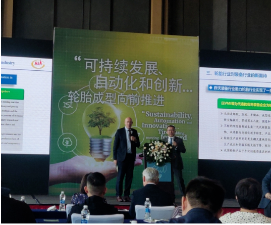 VMI集團(tuán)首席商務(wù)官M(fèi)ike Norman在研討會(huì)上發(fā)表了重要講話，VMI集團(tuán)首席執(zhí)行官Harm Voortman則以“持續(xù)性的驅(qū)動(dòng)力”為主題進(jìn)行了精彩演講，探討了公司在可持續(xù)性方面的努力和成就。