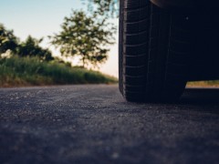 數據｜前四月汽車產銷首次雙超千萬輛 新能源汽車銷量占比42.7%